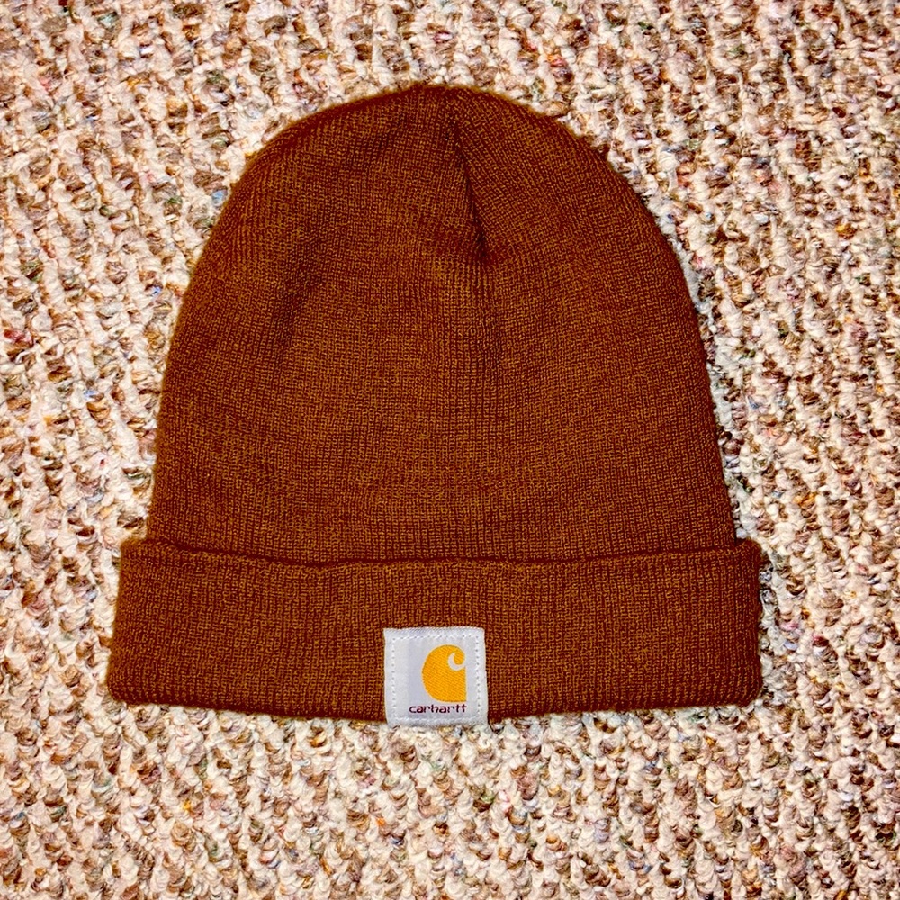 KNIT CUFFED BEANIE